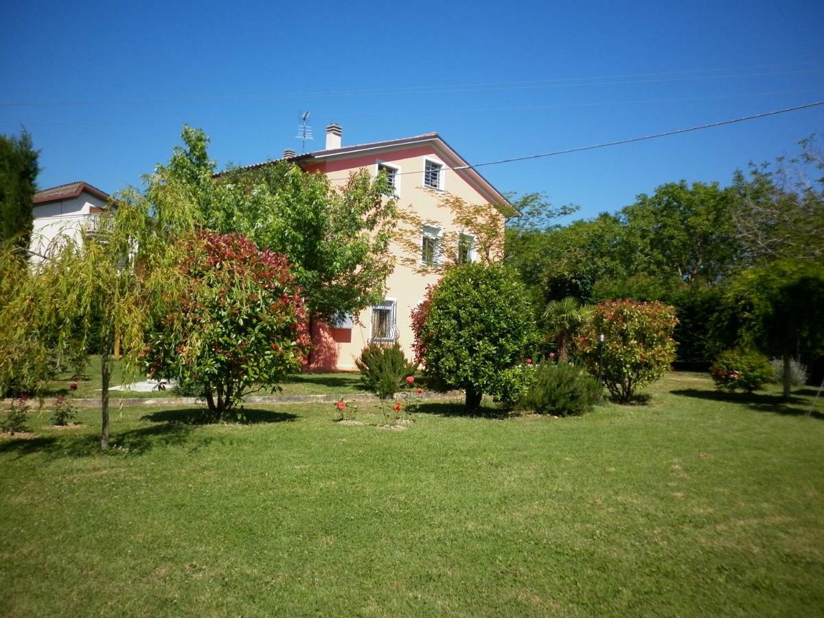 Villa Jolanda Fratte Rosa ภายนอก รูปภาพ